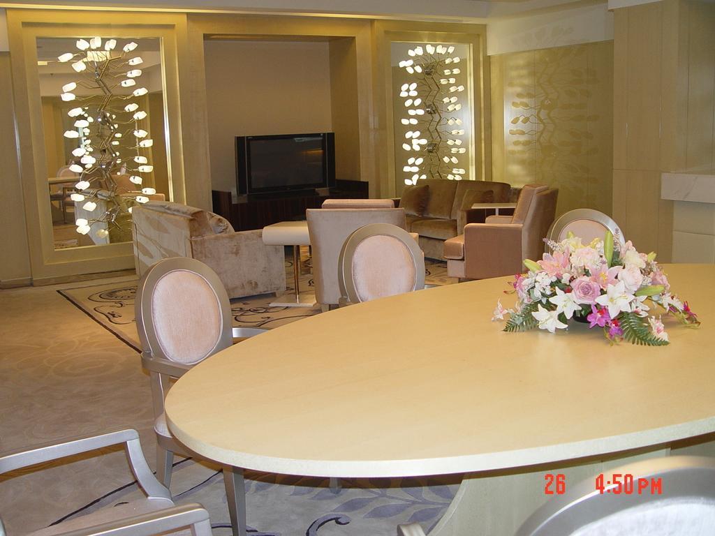Ocean Hotel Beijing Bagian luar foto